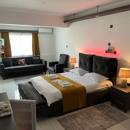 Tiana Boutique Aparthotel Famagusta  Exterior photo